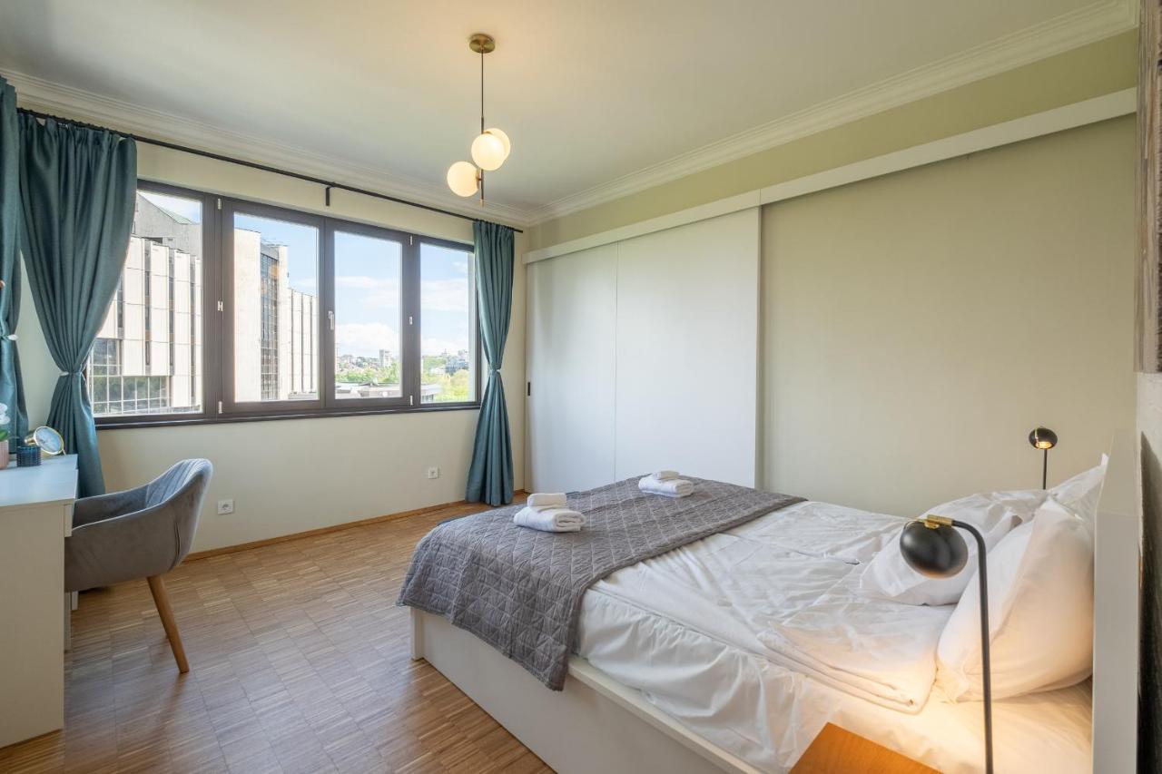 Sunrise 1Bdrm View Apartment Ndk Congress Centre Sofia Bagian luar foto