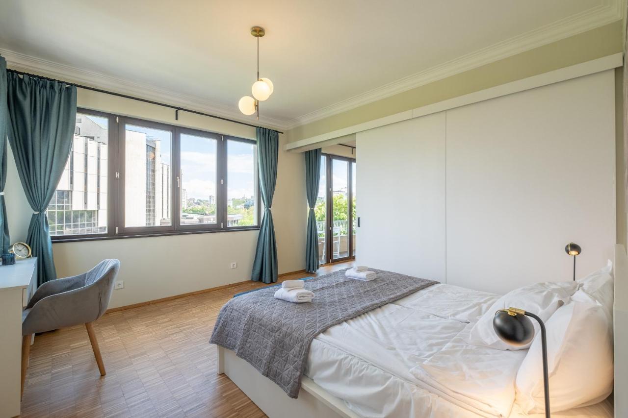 Sunrise 1Bdrm View Apartment Ndk Congress Centre Sofia Bagian luar foto
